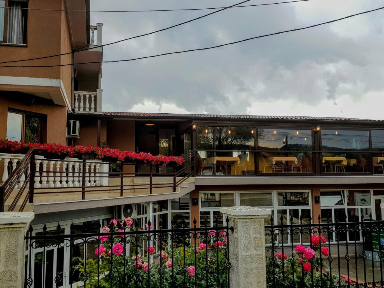 Kompleks Fontana Vladičin Han Εξωτερικό φωτογραφία